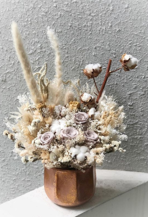 Dried flower delivery in Singapore